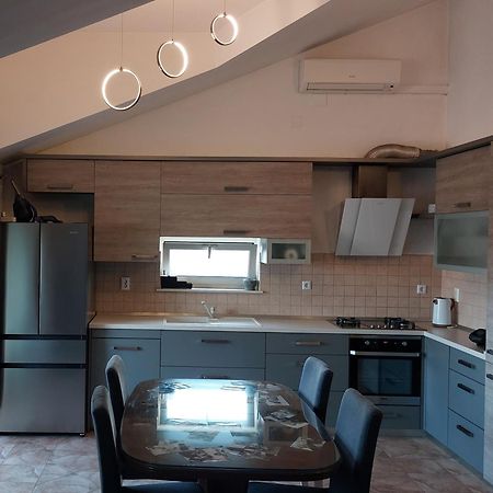 Mislav Apartment Trogir Ngoại thất bức ảnh